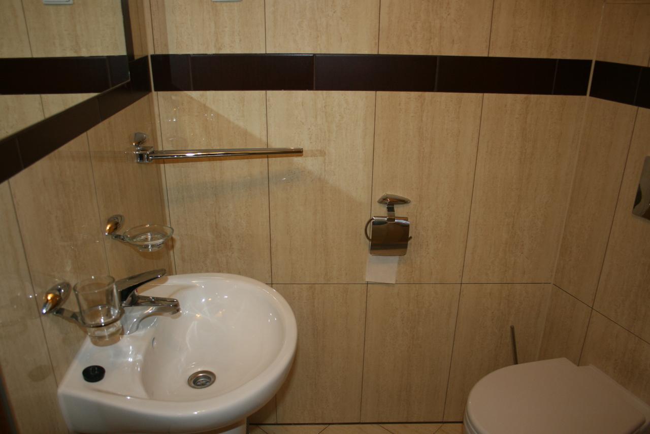שצ'צ'ין Hotel 7 מראה חיצוני תמונה