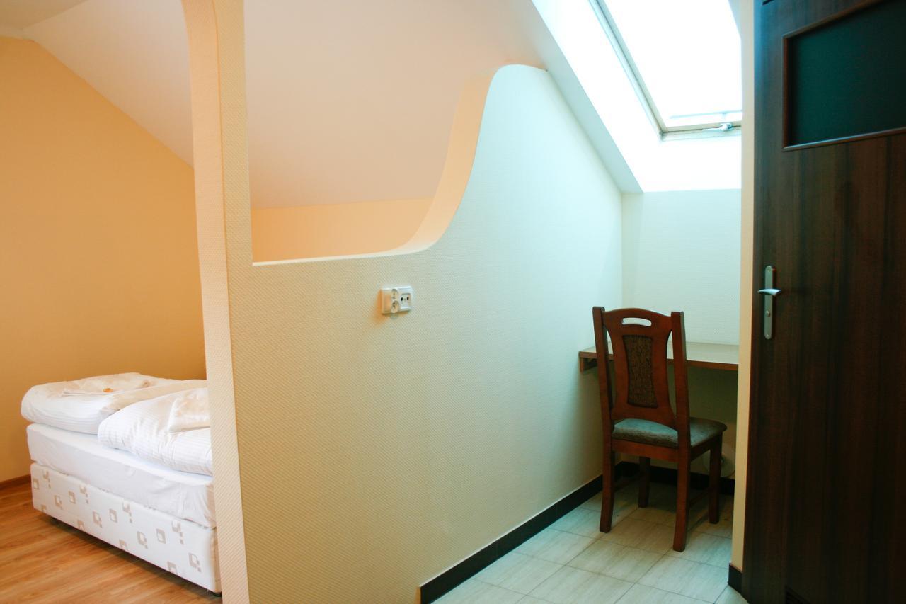שצ'צ'ין Hotel 7 מראה חיצוני תמונה
